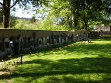 File:Vern��ov- cemetery 2009-05-02.jpg