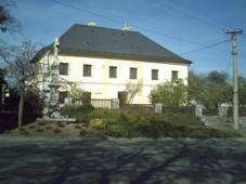 http://img8.rajce.idnes.cz/d0803/5/5164/5164715_601e80fa74493a34bc1ff1237312126e/images/27_Fara_Pusta_Polom.jpg