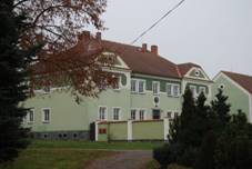 Staven� ve vesnici