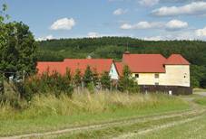 https://upload.wikimedia.org/wikipedia/commons/thumb/8/83/Oborsk%C3%BD_dv%C5%AFr%2C_Protivanov%2C_okres_Prost%C4%9Bjov.jpg/1280px-Oborsk%C3%BD_dv%C5%AFr%2C_Protivanov%2C_okres_Prost%C4%9Bjov.jpg