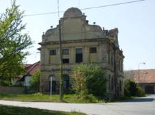 Ruina budovy ve Mst�tic�ch