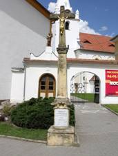 Telnice - k�� p�ed kostelem.jpg