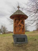 https://upload.wikimedia.org/wikipedia/commons/d/d2/K%C5%99%C3%AD%C5%BEov%C3%A1_cesta_u_Brunt%C3%A1lu_-_6._zastaven%C3%AD_%28Q107164096%29.jpg
