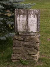 https://upload.wikimedia.org/wikipedia/commons/thumb/b/bb/Pam%C3%A1tn%C3%ADkV%C3%A1clavaWelze-Dobr%C3%A1Voda.jpg/800px-Pam%C3%A1tn%C3%ADkV%C3%A1clavaWelze-Dobr%C3%A1Voda.jpg