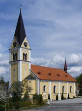 https://upload.wikimedia.org/wikipedia/commons/thumb/0/01/CernaVPosumavi-kostel4.jpg/1024px-CernaVPosumavi-kostel4.jpg