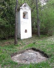 Kapli�ka u kamene - panoramio.jpg