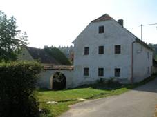 https://upload.wikimedia.org/wikipedia/commons/thumb/2/2f/SedliceUPridoli-2006-09-30-StatekNaNavsi.JPG/1024px-SedliceUPridoli-2006-09-30-StatekNaNavsi.JPG