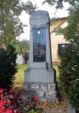 Srn�n, pomn�k 01.jpg