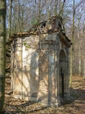 Schloss-Eisenberg-Wegkapelle-1.jpg