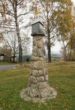 https://upload.wikimedia.org/wikipedia/commons/thumb/0/09/Structure_of_Central_of_the_Czech_republic_near_Studnice%2C_Chrudim_District.JPG/800px-Structure_of_Central_of_the_Czech_republic_near_Studnice%2C_Chrudim_District.JPG
