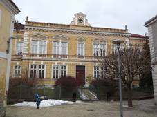 File:Slavonice, b�val� �kola 01.JPG