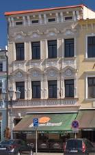 https://upload.wikimedia.org/wikipedia/commons/thumb/c/ce/2014_Frydek-Mistek%2C_Kamienice%2C_Z%C3%A1meck%C3%A9_n%C3%A1m%C4%9Bst%C3%AD_22_i_24%2C_02.jpg/800px-2014_Frydek-Mistek%2C_Kamienice%2C_Z%C3%A1meck%C3%A9_n%C3%A1m%C4%9Bst%C3%AD_22_i_24%2C_02.jpg
