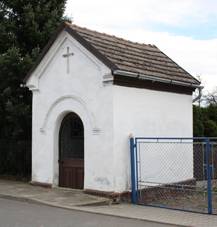 T�ebom, kaple u h�bitova.jpg