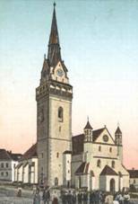 https://upload.wikimedia.org/wikipedia/commons/0/08/Hustope%C4%8De_kostel_1909.jpg