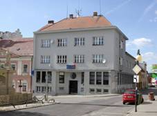 Hustope�e - Dukelsk� n�m�st� 32.jpg