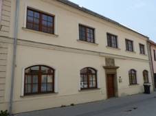 Hustope�e, D�m p�n� z Vizovic (4).JPG