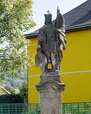https://upload.wikimedia.org/wikipedia/commons/thumb/3/36/Jitrava%2C_socha_sv._V%C3%A1clava.jpg/800px-Jitrava%2C_socha_sv._V%C3%A1clava.jpg