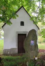 https://upload.wikimedia.org/wikipedia/commons/thumb/0/00/Merkl%C3%ADn%2C_Old%C5%99i%C5%A1%2C_chapel.jpg/800px-Merkl%C3%ADn%2C_Old%C5%99i%C5%A1%2C_chapel.jpg