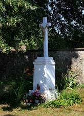 https://upload.wikimedia.org/wikipedia/commons/thumb/e/ec/Kunice%2C_Horn%C3%AD_Lomnice%2C_crucifix.jpg/1280px-Kunice%2C_Horn%C3%AD_Lomnice%2C_crucifix.jpg