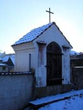 http://www.benesovnc.cz/photo.php?id=&from=fotogalerie_detail&section=2014-Sakralni_Stavby-01&photo=Bene%C5%A1ov%2020.jpg&maxsite=720