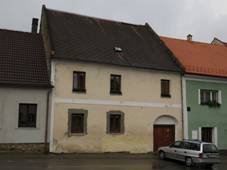 Bene�ov nad �ernou, d�m �p.122.JPG