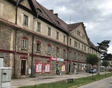 Old housing unit in Lou�ovice.jpg