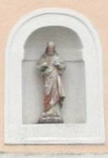 http://upload.wikimedia.org/wikipedia/commons/9/9e/%C3%9Adol%C3%AD_%28Nov%C3%A9_Hrady%29_-_kaple_Panny_Marie.jpg?uselang=cs