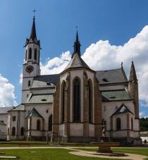 Vy�ebrodsk� kl�ter s kapl� sv. Anny.jpg