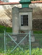 https://upload.wikimedia.org/wikipedia/commons/thumb/f/f8/P%C5%99ebozy_pomn%C3%ADk.jpg/1024px-P%C5%99ebozy_pomn%C3%ADk.jpg