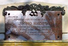 Ji�� Radim - pam�tn� deska.jpg
