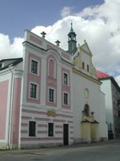 �pit�l s kostelem sv. Ducha