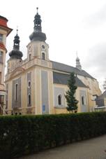 Kl�ter minorit� s kostelem Narozen� Panny Marie.JPG