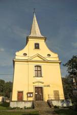 https://upload.wikimedia.org/wikipedia/commons/thumb/7/7f/HosticeKostel.jpg/800px-HosticeKostel.jpg
