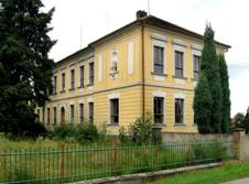 Kobylnice, old school.jpg