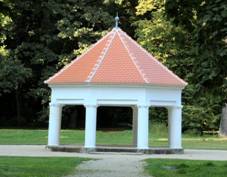 https://upload.wikimedia.org/wikipedia/commons/2/2b/Milotice21.jpg