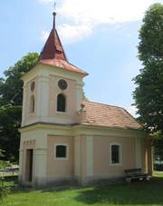 Kaple svat�ch Apo�tol� na n�vsi v Polepech (Q23934720) 01.jpg