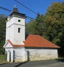 Kaple na n�vsi v Rochov� (Q38091436) 01.jpg