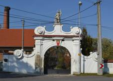 barokn� br�na k b�val�mu ml�nu