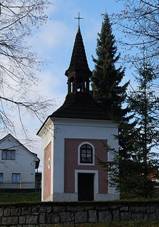 https://upload.wikimedia.org/wikipedia/commons/thumb/0/0b/Zaho%C5%99any_%28Kov%C3%A1%C5%99ov%29_okres_P%C3%ADsek_%2809%29.jpg/1280px-Zaho%C5%99any_%28Kov%C3%A1%C5%99ov%29_okres_P%C3%ADsek_%2809%29.jpg