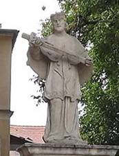 Moravsk� krumlov, kostel V�ech svat�ch a h�bitov (4).JPG