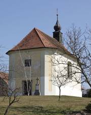 https://upload.wikimedia.org/wikipedia/commons/thumb/a/a7/Tule%C5%A1ice_-_kaple_svat%C3%A9ho_Flori%C3%A1na_obr2.jpg/800px-Tule%C5%A1ice_-_kaple_svat%C3%A9ho_Flori%C3%A1na_obr2.jpg