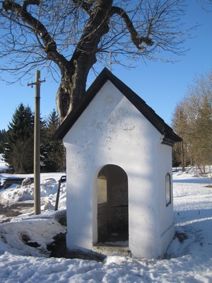 kaple sv. Anny od jihov�chodu - �nor 2011