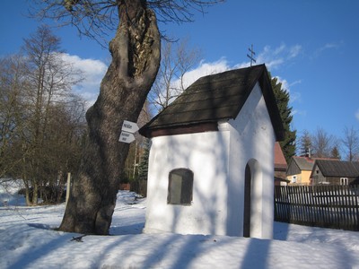 kaple sv. Anny na rozcest� v Horn� Blatn� - �nor 2011