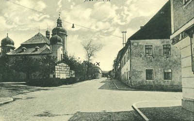 kostel sv. Vav�ince p�ed rokem 1945
