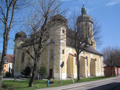 kostel sv. Vav�ince od jihoz�padu - duben 2010