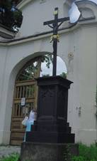 Fulnek, kaple sv. Rocha, br�na h�bitova.JPG