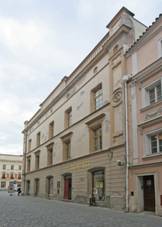 M�stsk�_d�m,_Pern�t�nsk�_ul._6,_Pardubice.JPG