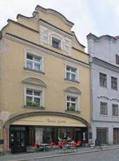 M�stsk�_d�m,_Z�meck�_19,_Pardubice.JPG
