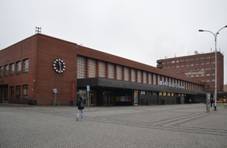 Pardubice hlavn� n�dra�� (by Pudelek).jpg