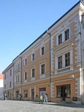 M�stsk� d�m, Pern�t�nsk� 37, Pardubice.JPG